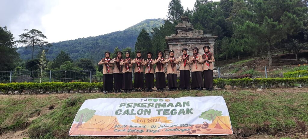 MA SUNNIYYAH SELO LAKSANAKAN PCT 2024 DI CANDI GEDONG SONGO